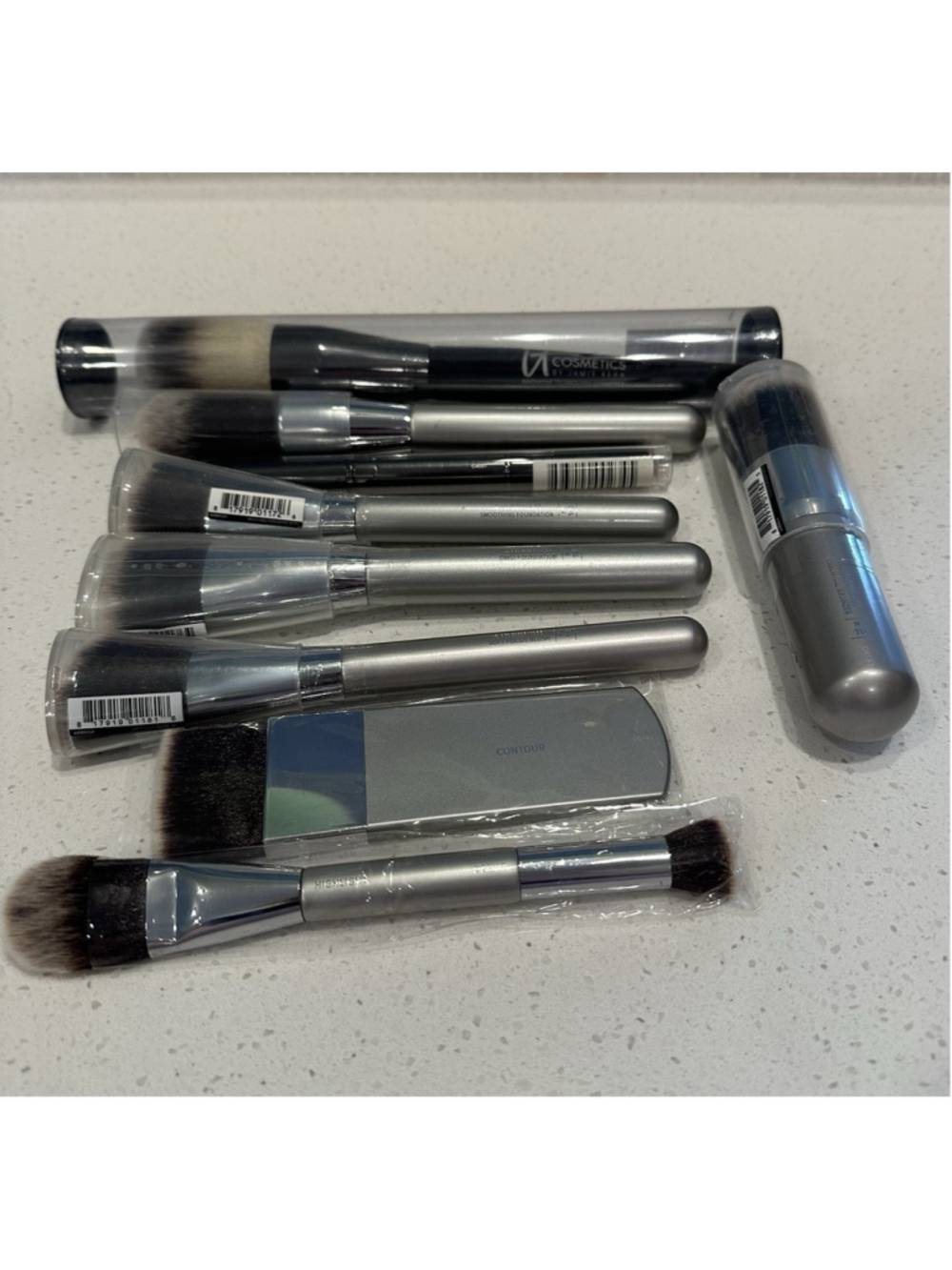 It Cosmetics Brushes Set Of 9 | Brand New ~ SEE DESCRIPTION